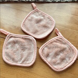 Set of Pink makeup remover cloths